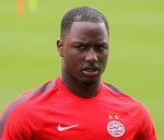 1200px-PSV_Eindhoven,_Teamcamp_Bad_Erlach,_July_2014_(154).jpg